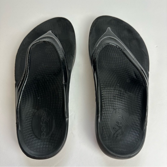 Oofos Oolala Flip Flop Women's Size 9 Sandals EU 40 Thongs Black Recovery - Picture 2 of 10